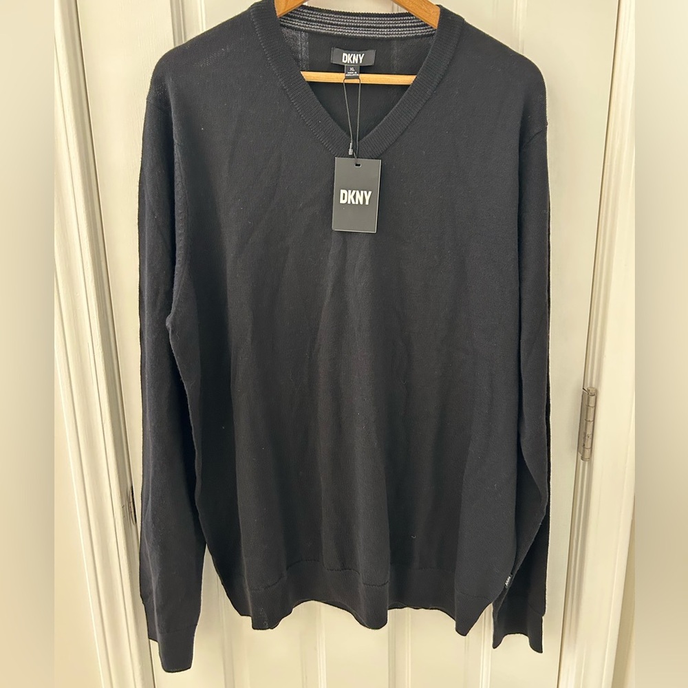 DKNY Men’s‎ Merino Wool Blend V Neck Sweater Black Size XL NWT